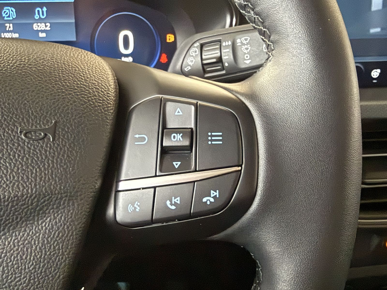 Ford Focus Ecoboost Hybrid Active X ACC TW SH LHZ GJR