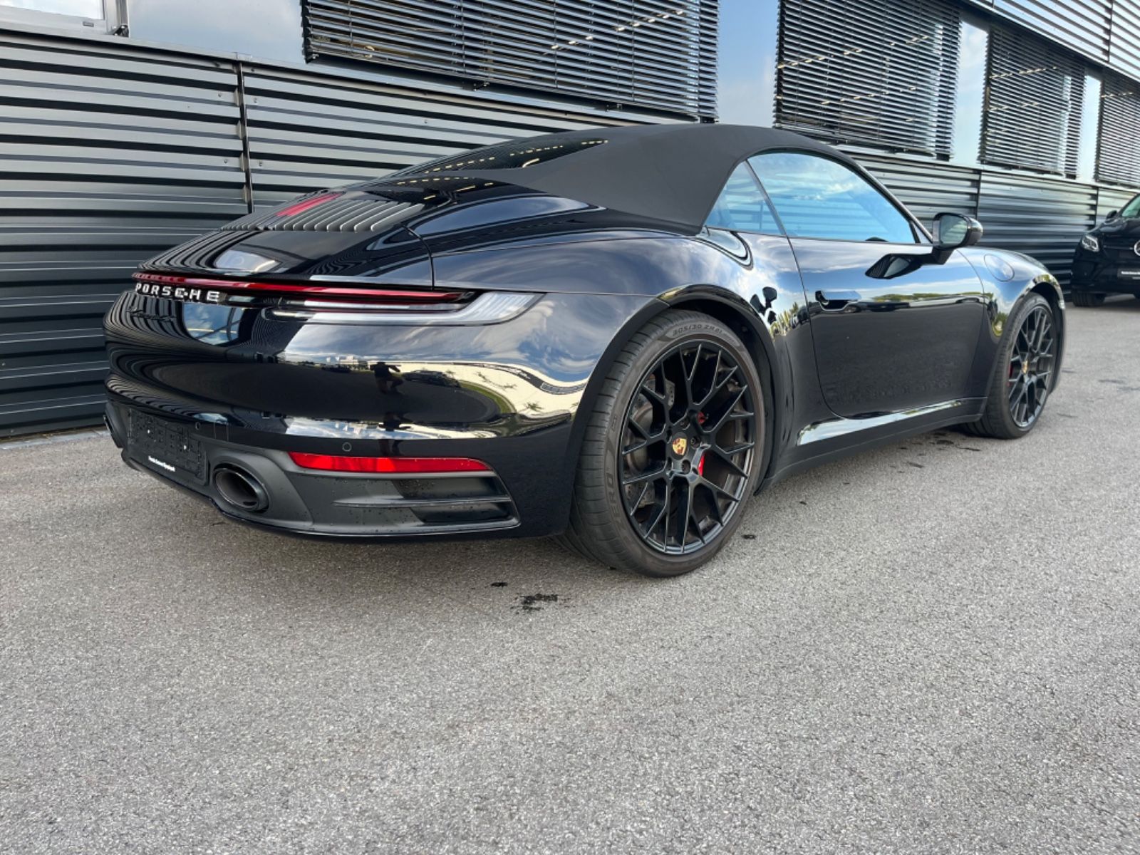 Porsche 911-992  Carrera 4 S CABRIO-ABGAS-CHRONO-NP: 187