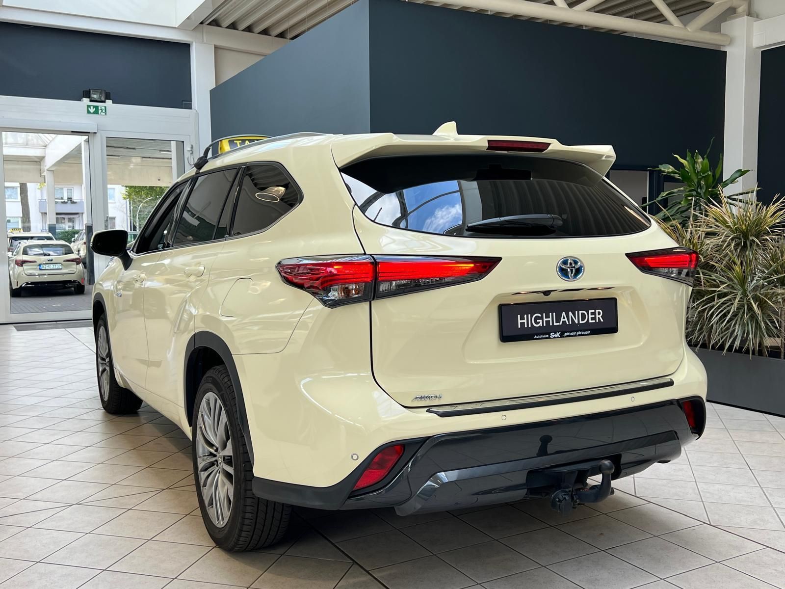 Toyota Highlander Executive Taxi