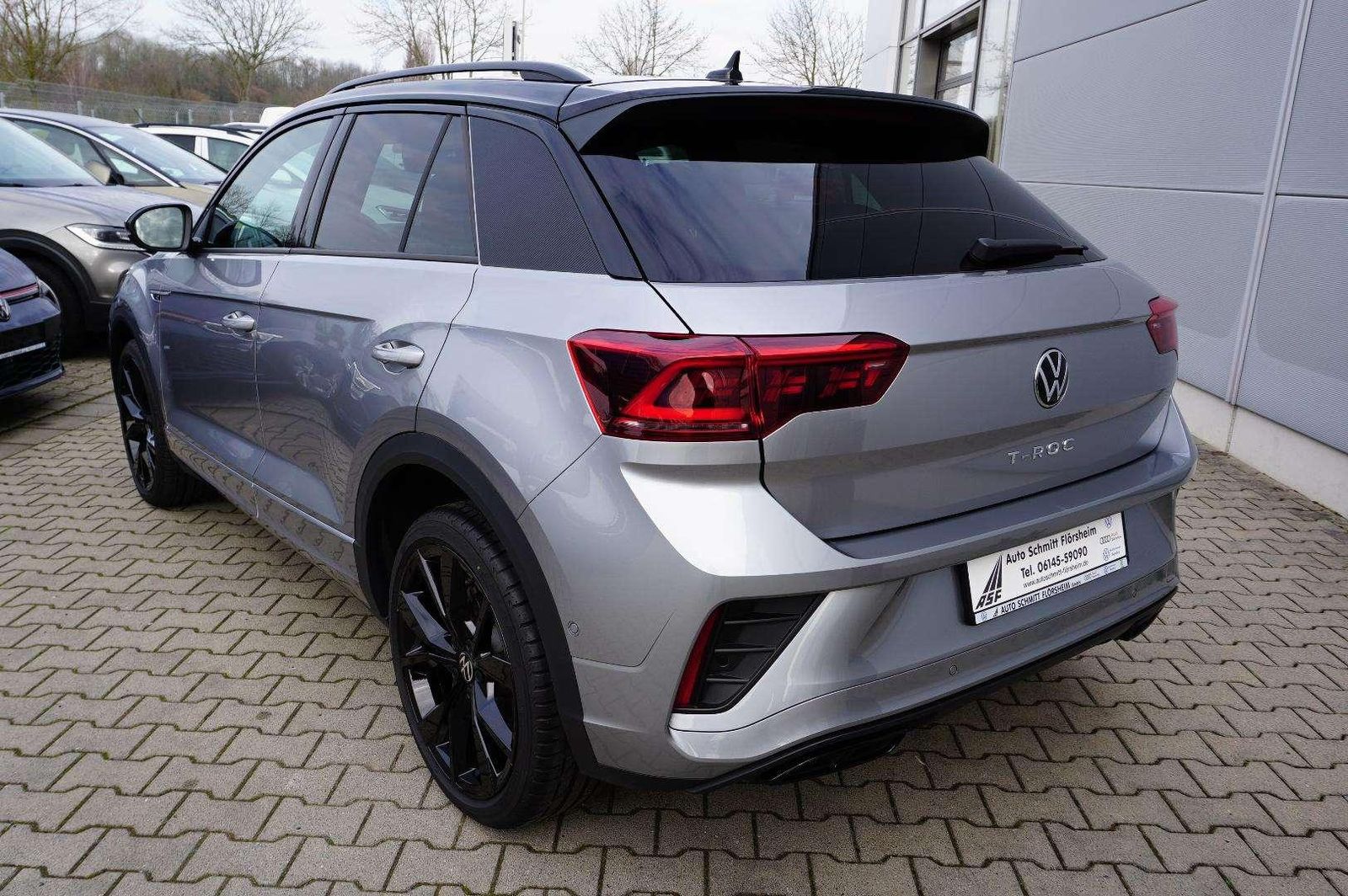 Volkswagen T-Roc R-Line 1.5 TSI 7-Gang DSG - Samsaru's Car Outlet