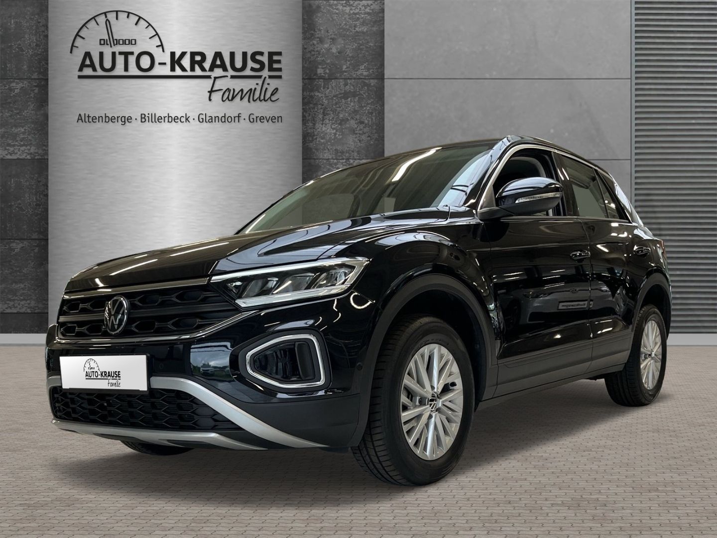 Volkswagen T-Roc 1.0 TSI - Samsaru's Car Outlet