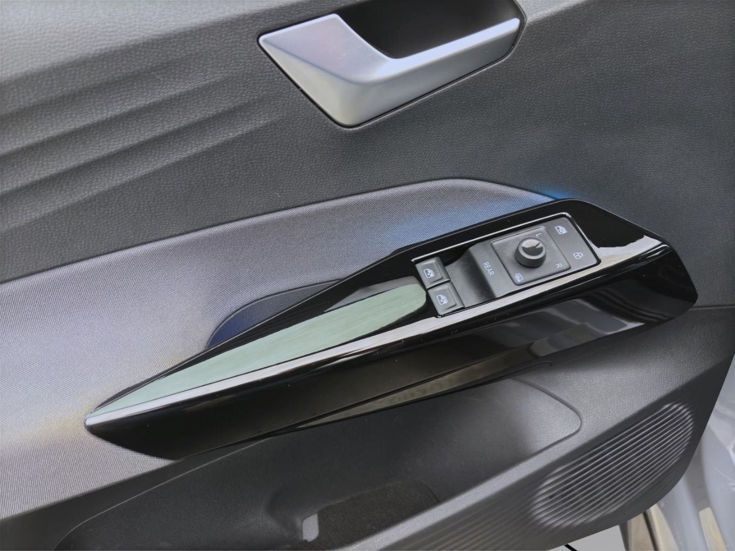 Volkswagen ID.3 PURE PERFORMANCE - Samsaru's Car Outlet