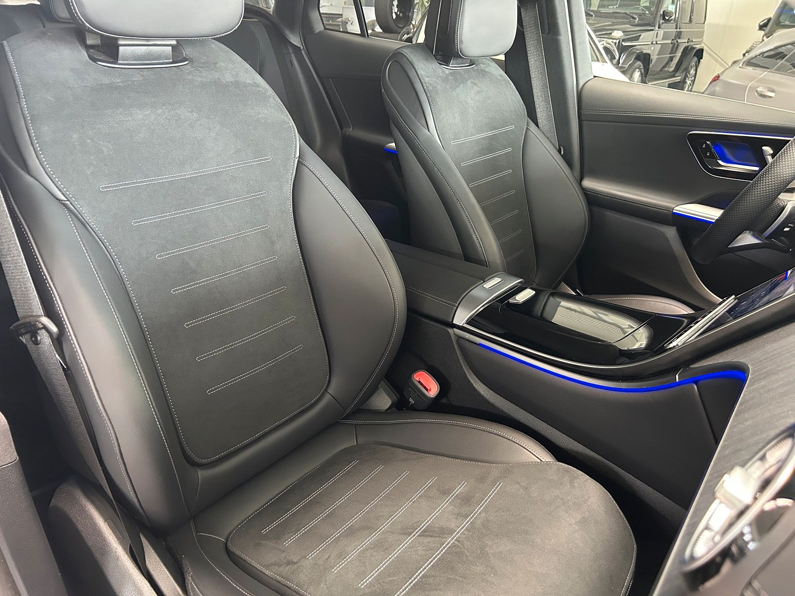 Mercedes-Benz GLC 300 e 4M AMG - Samsaru's Car Outlet