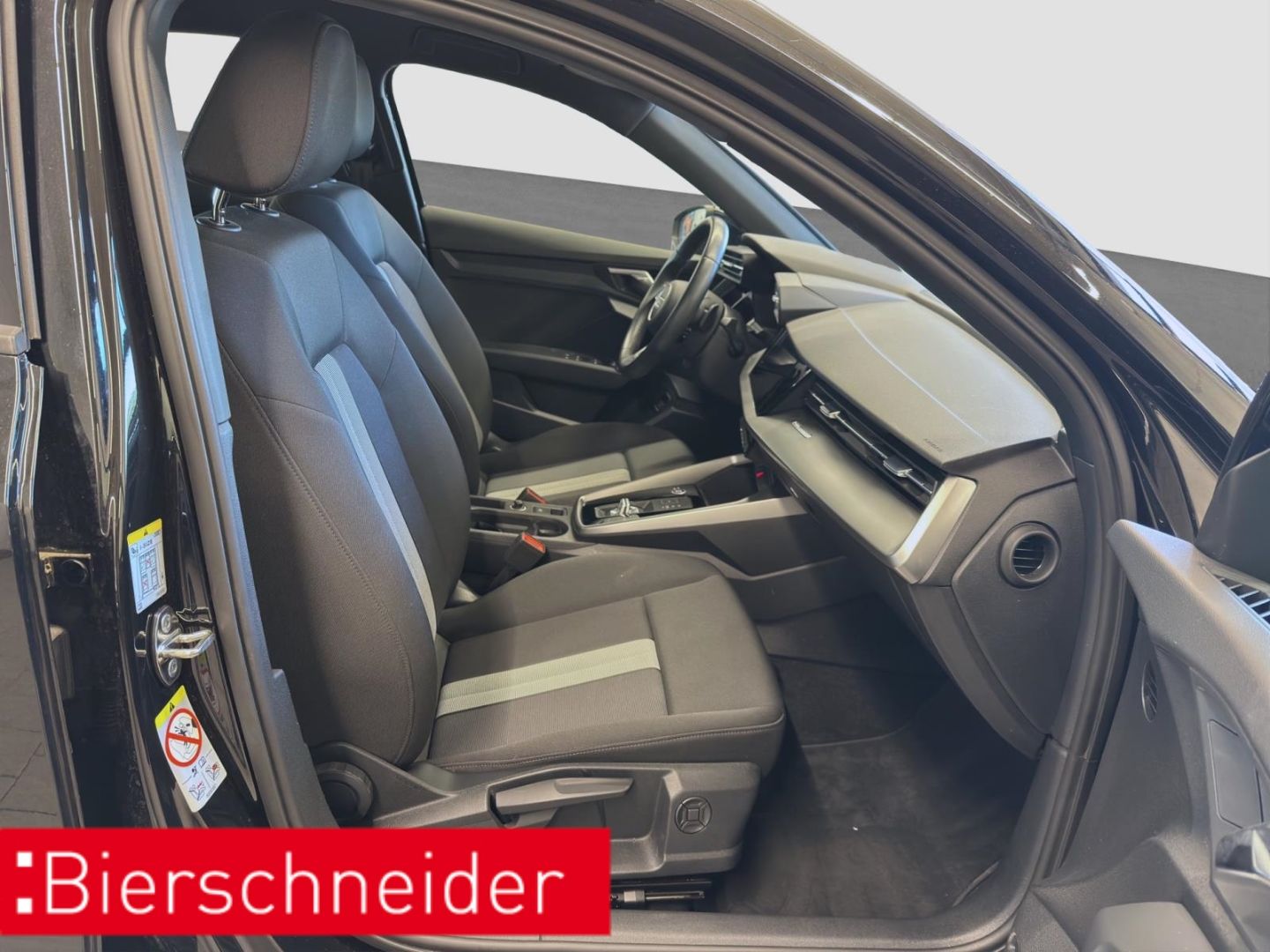 Audi A3 Limousine 2.0 TDI S tronic 35 advanced REAR N