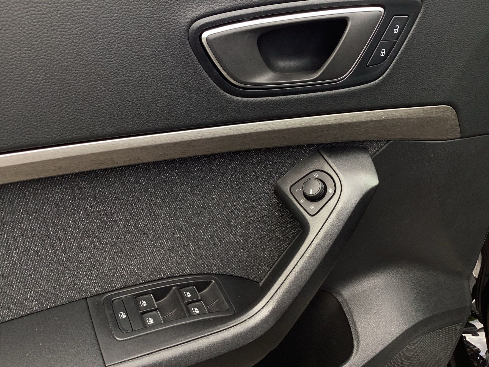 Seat Ateca 2.0 TDI DSG XPERIENCE AHK NAVI ACC