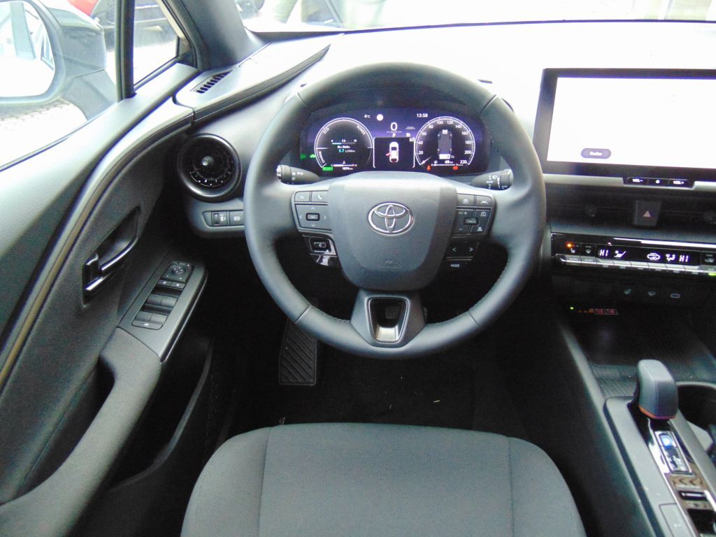 Toyota C-HR 2.0 Hybrid Team Deutschland