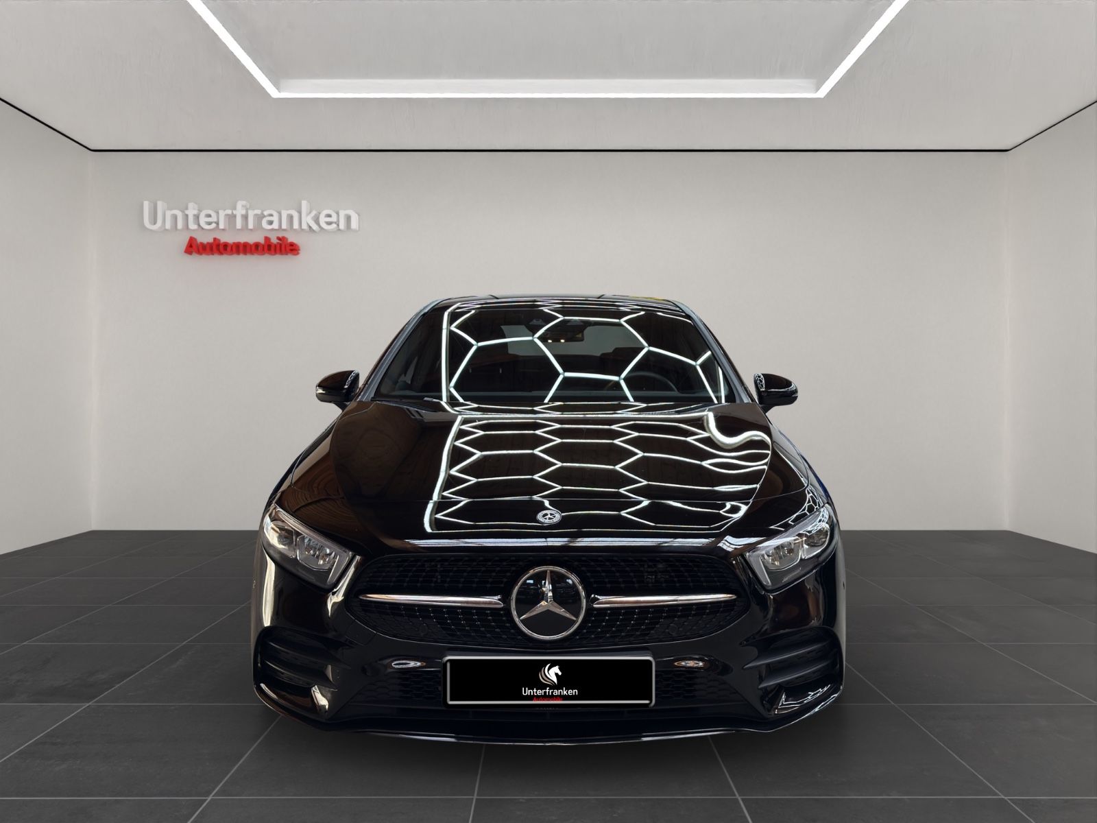 Mercedes-Benz A 250 e AMG LINE - Samsaru's Car Outlet