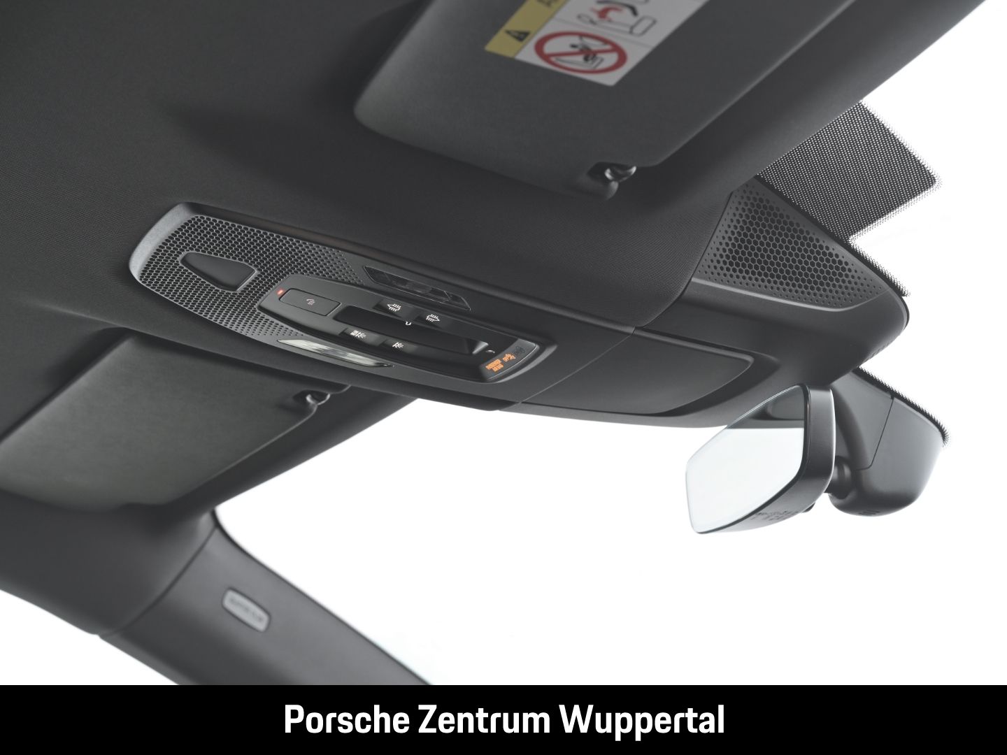Porsche Macan 4 BOSE Luftfederung Panoramadach InnoDrive