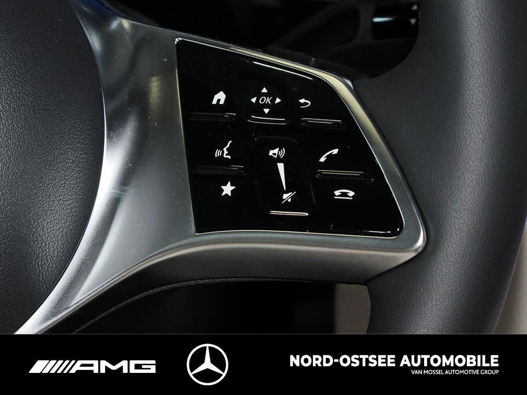 Mercedes-Benz GLC 300 de 4M Hybrid AVANTGARDE PANO AHK HUD
