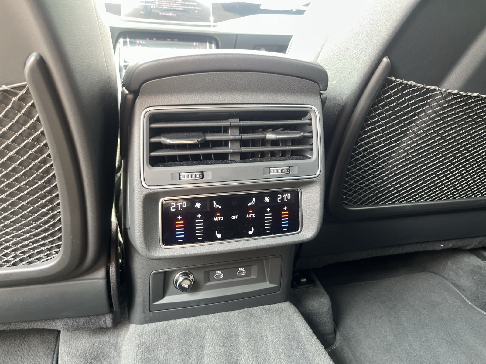 Audi Q7 50 TDI Q S LINE 7-SITZE LM20 AHK MATRIX