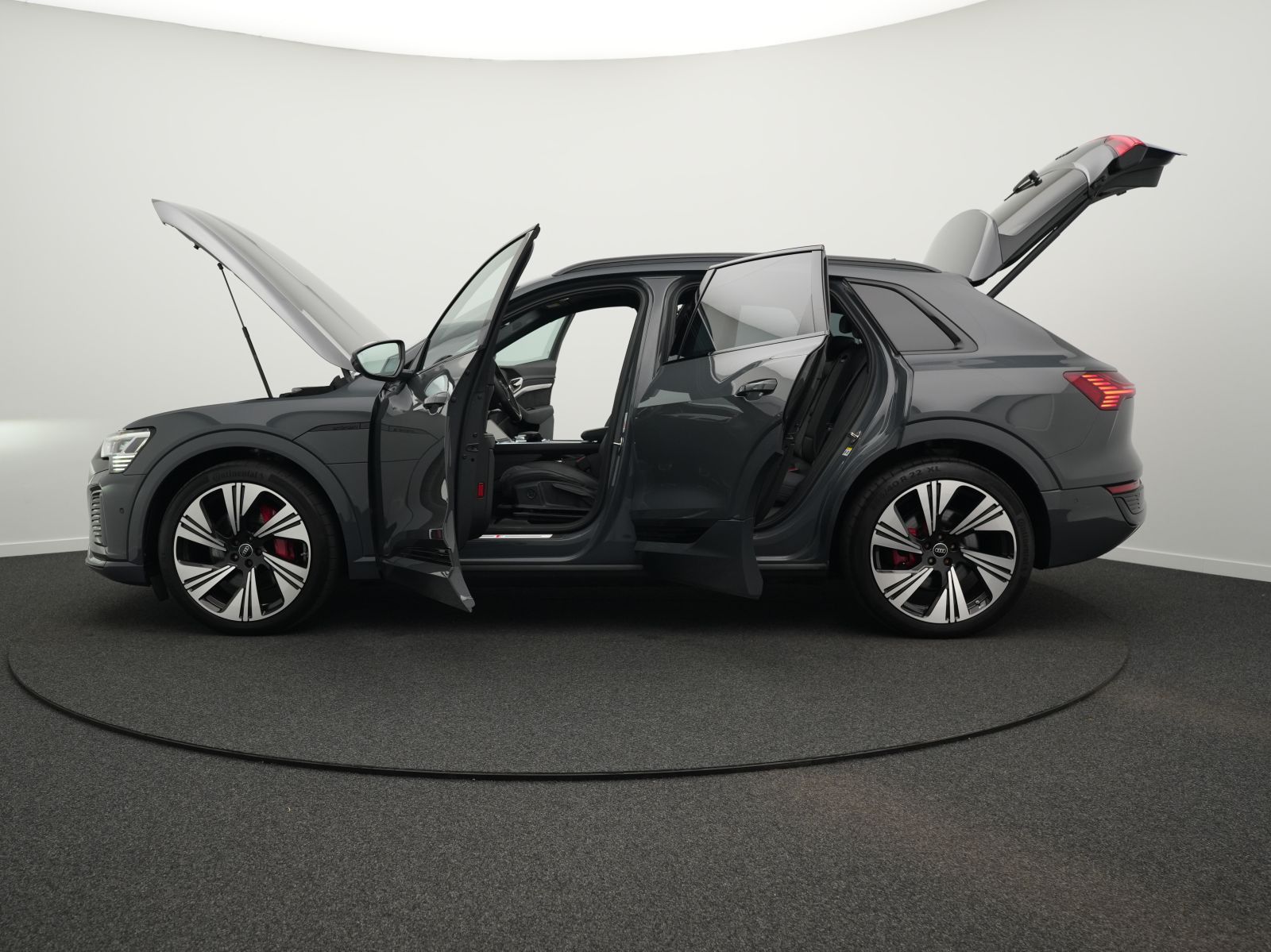 Audi Q8 e-tron 50 quattro 2x S line*Opt.schw*PANO*AHK