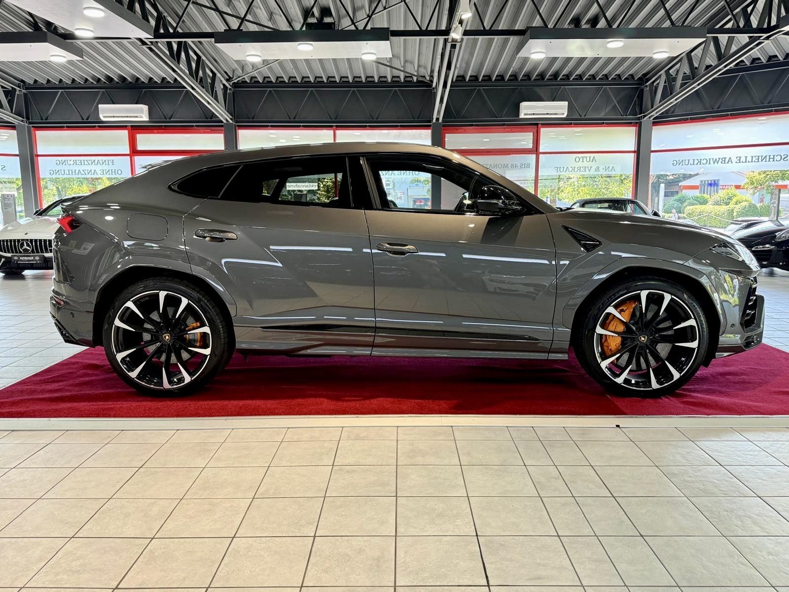 Lamborghini Urus B&O+PANO+HUD+ACC+LASER