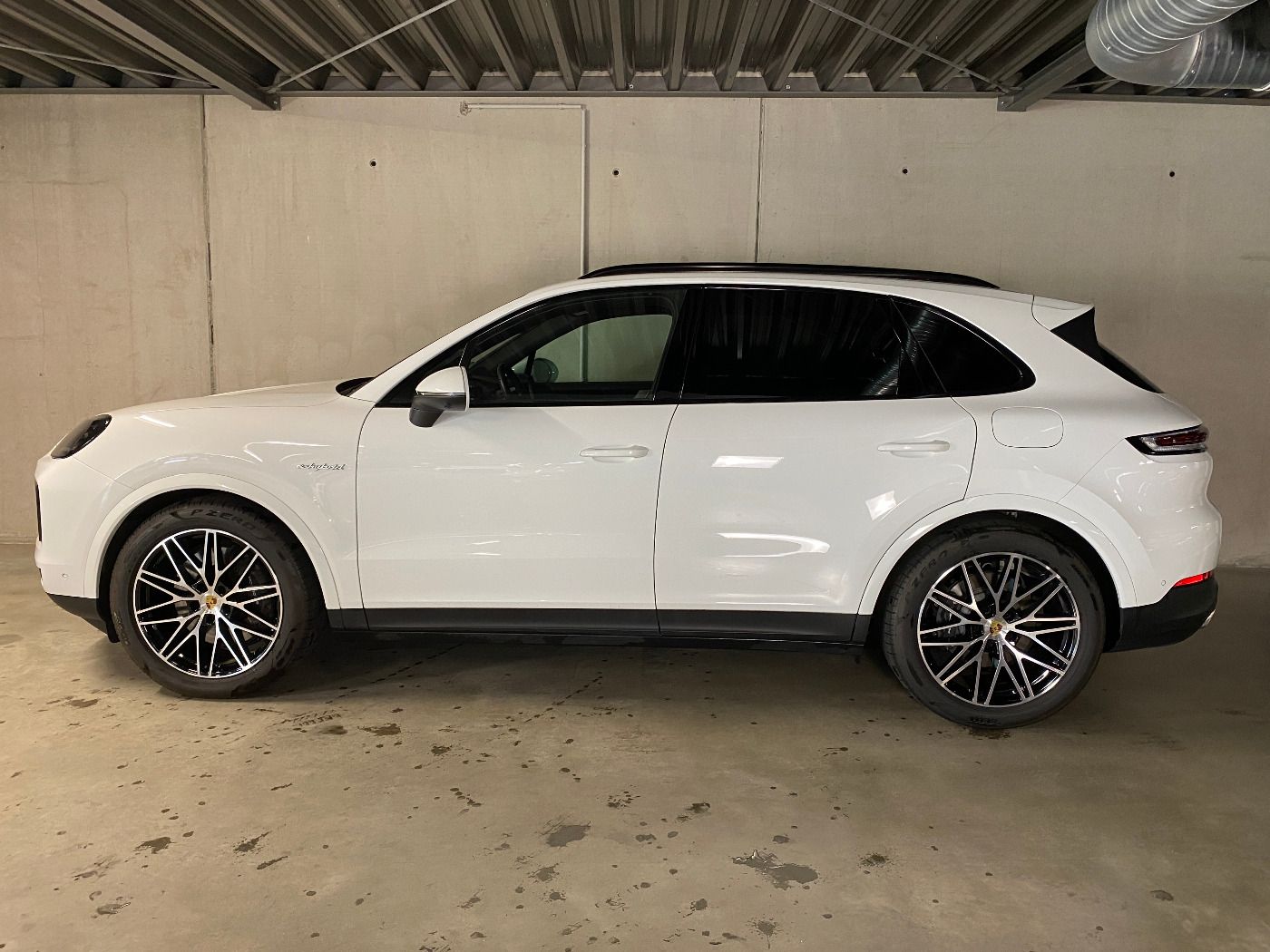 Porsche Cayenne E-Hybrid | Nachtsicht | InnoDrive |