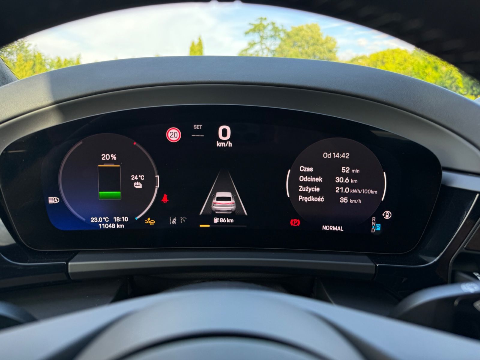 Porsche Macan Electric Turbo - Samsaru's Car Outlet