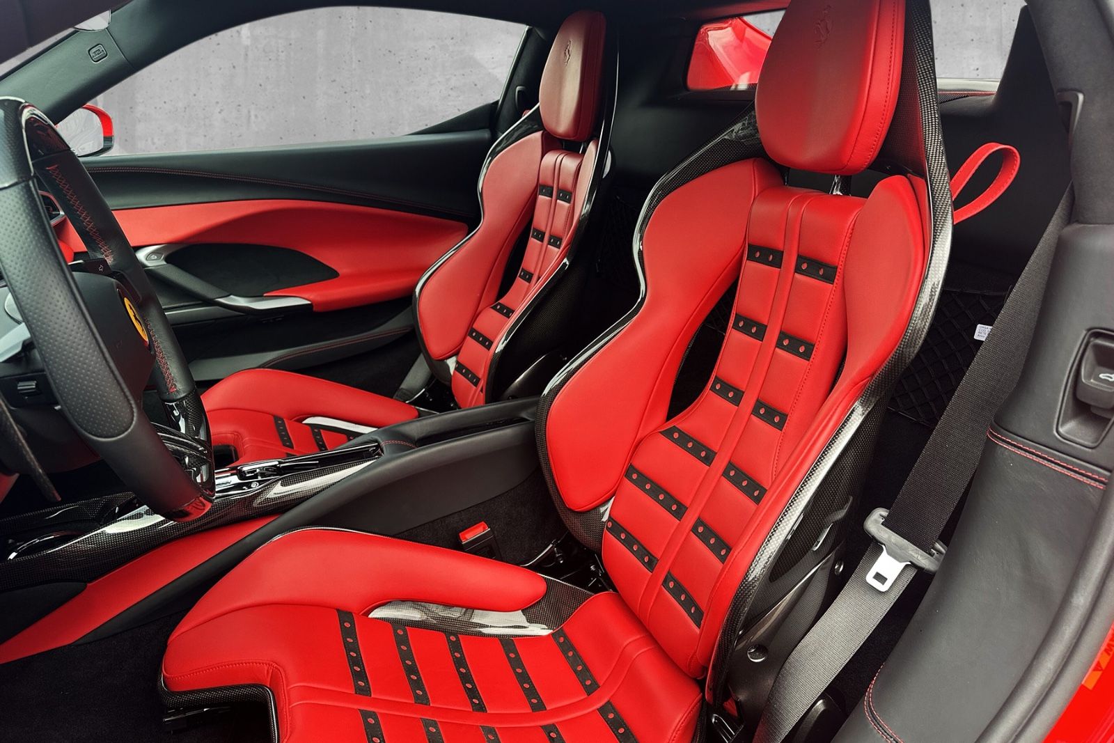 Ferrari 296 GTB*Carbon*Lift*Racingsitz*JBL*Dt. Auto*1.Hd