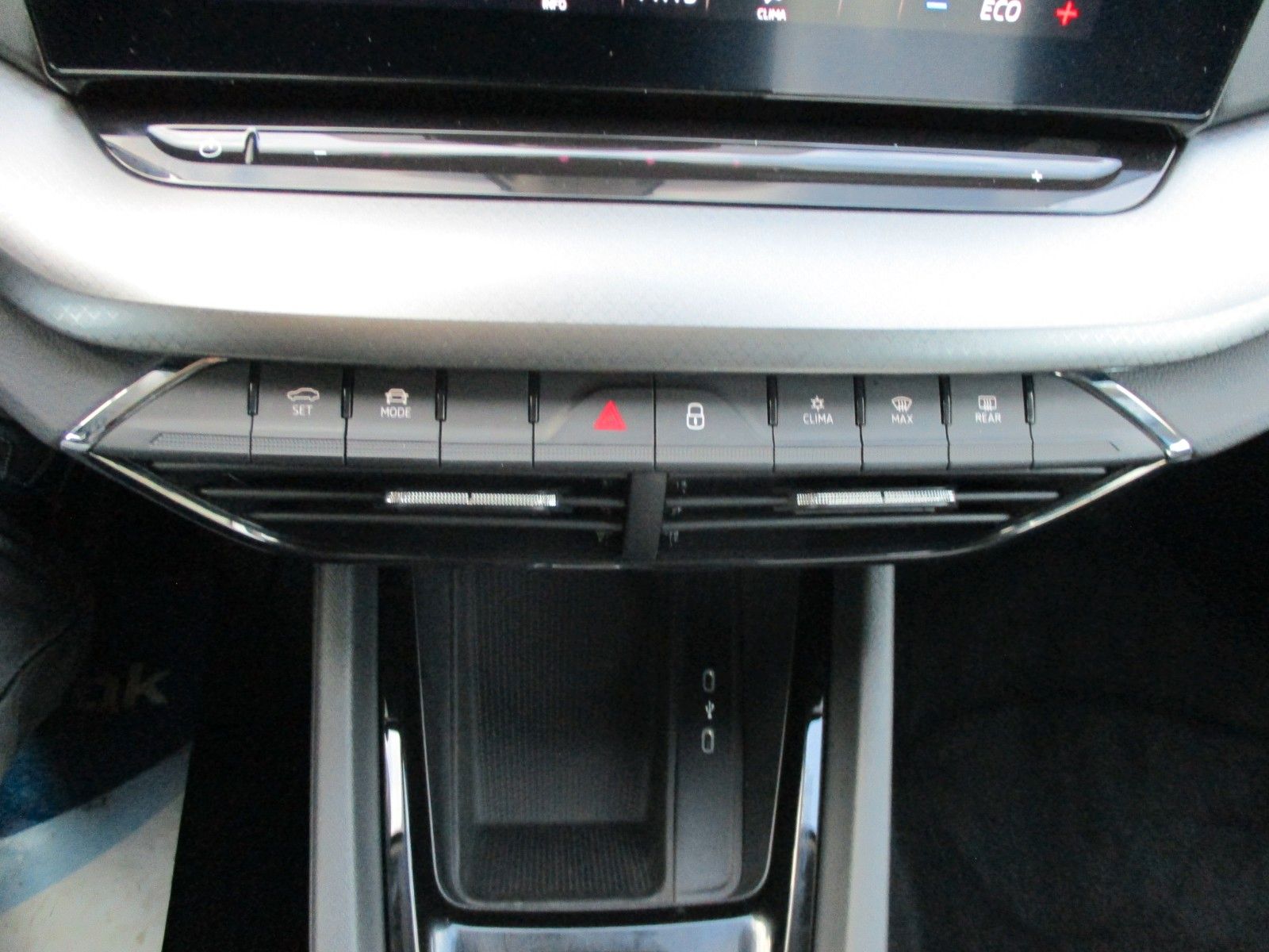 Skoda Octavia Combi 1.4 TSI iV DSG Ambition - Samsaru's Car Outlet