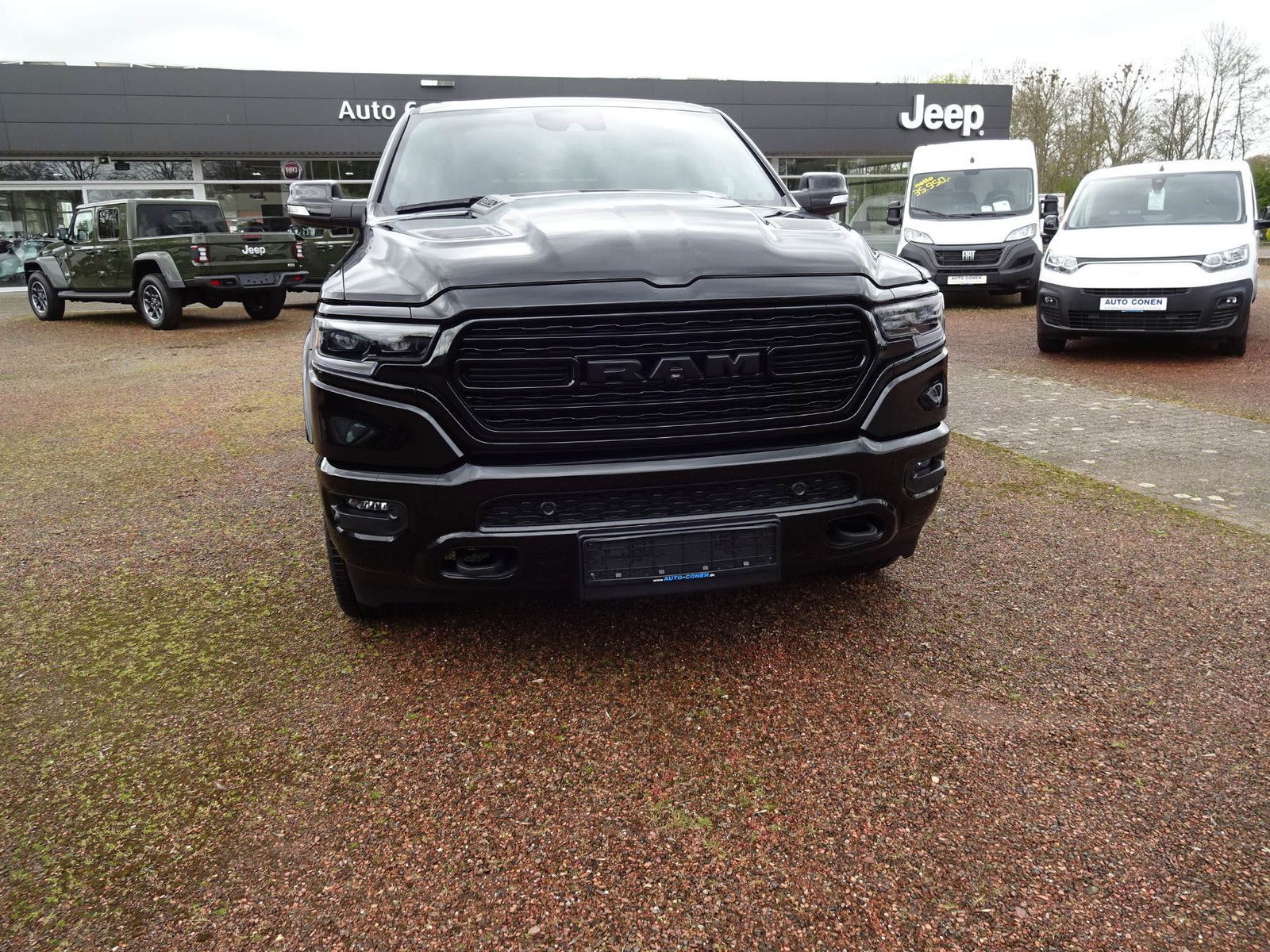 Dodge RAM Limited Night Edition 5.7L V8 HEMI Crew Cab