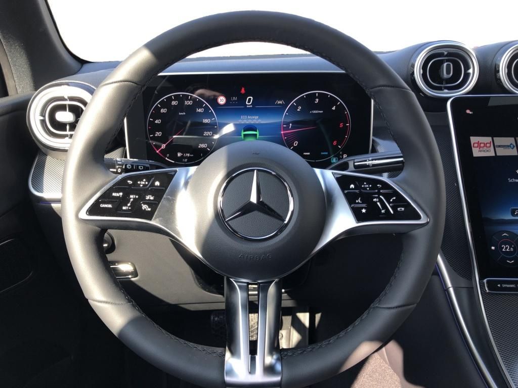 Mercedes-Benz GLC 220 d 4MATIC +MBUX+Pano+AHK+SpurW+W-Paket+LM