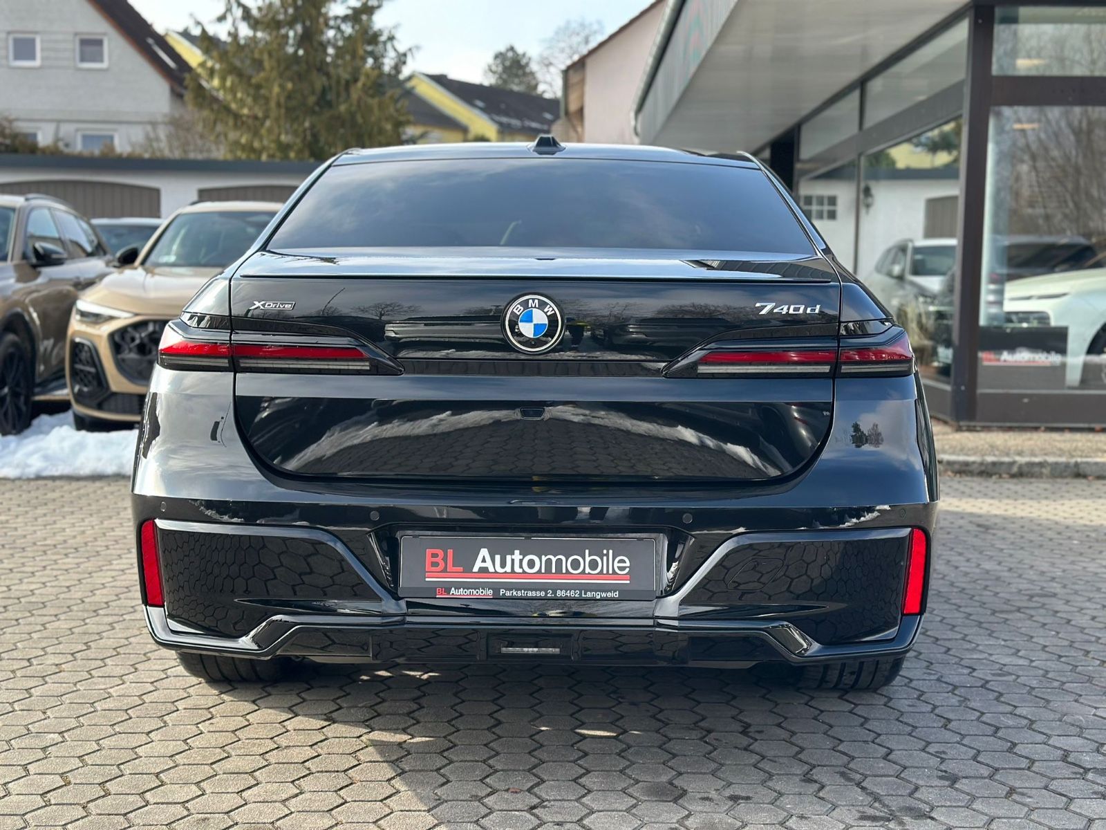 BMW 740d M INDIVIDUAL.AUTOTÜR.FOND ENT.SKY.MASSAGE