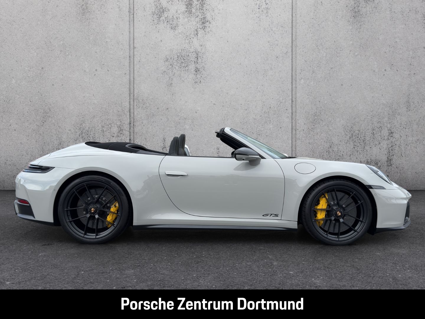 Porsche 992 911 Carrera 4 GTS Cabrio Burmester Clubleder