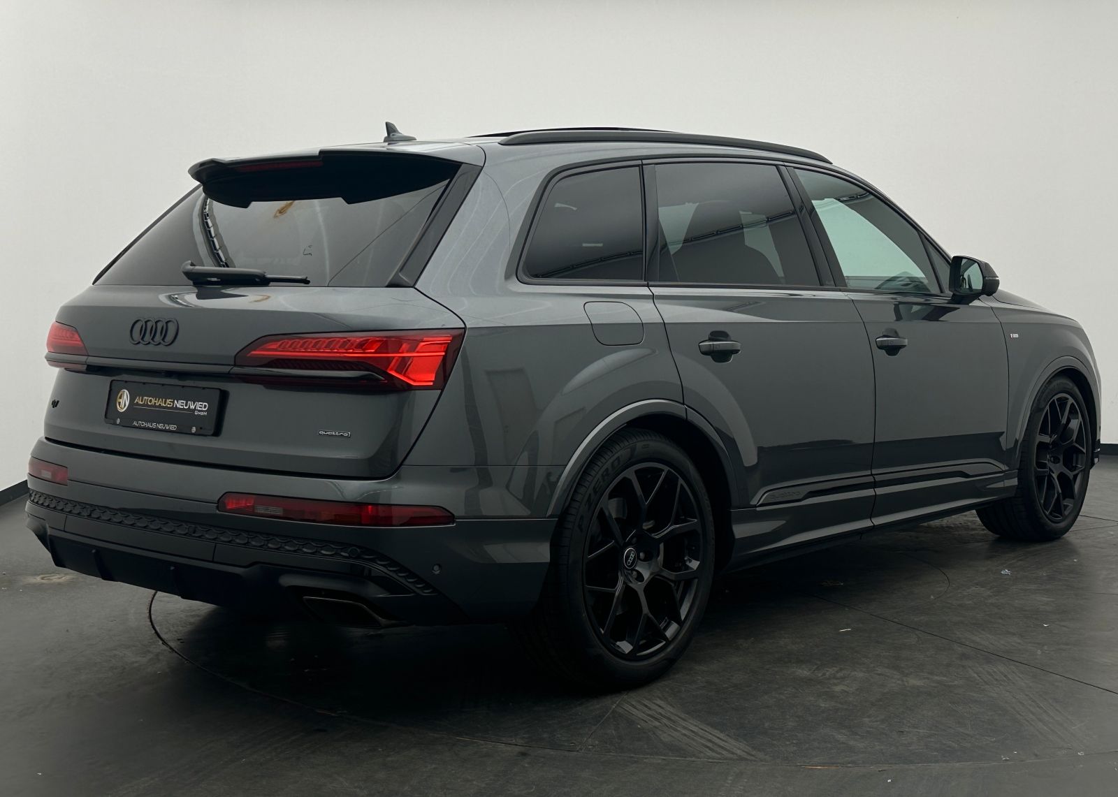 Audi Q7 50 TDI quattro +S-LINE+PANO+B&O+360+RAUTE+AHK