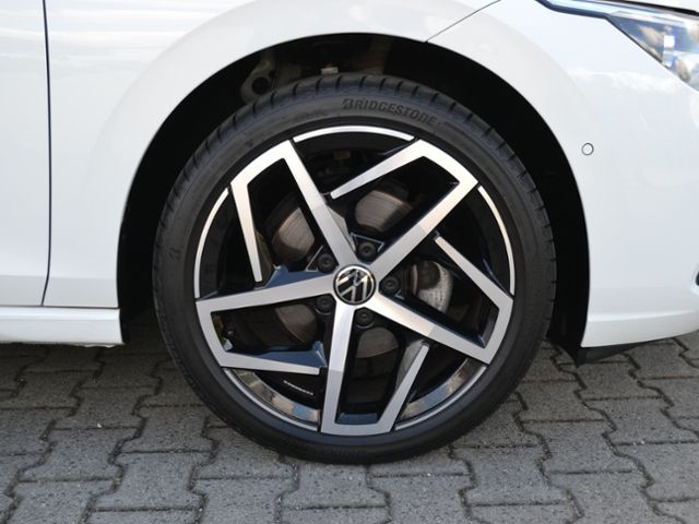 Volkswagen Golf VIII 1.5 TSI Style - Samsaru's Car Outlet