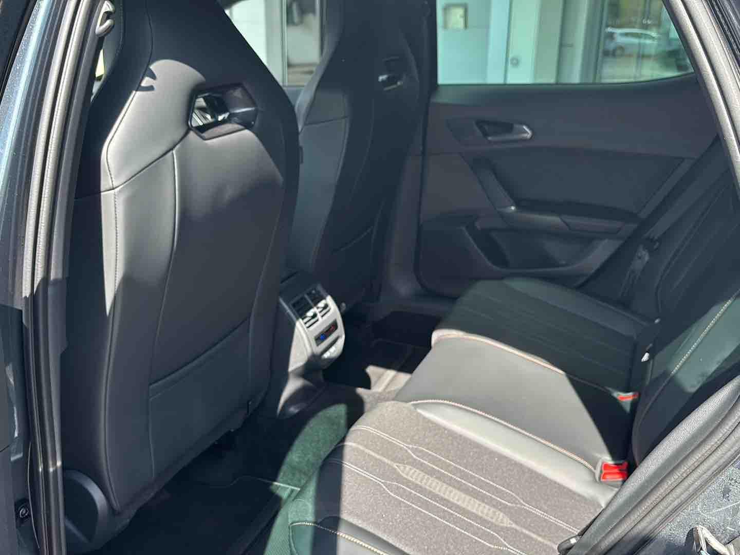 Cupra Formentor 1.4 e-Hybrid DSG AHK MEMORY 360°-CAM