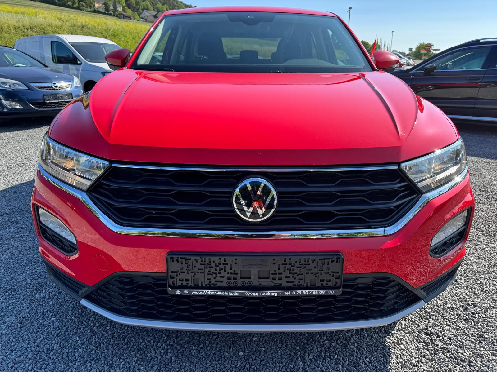 Volkswagen T-Roc 2.0 TDI Style - Samsaru's Car Outlet