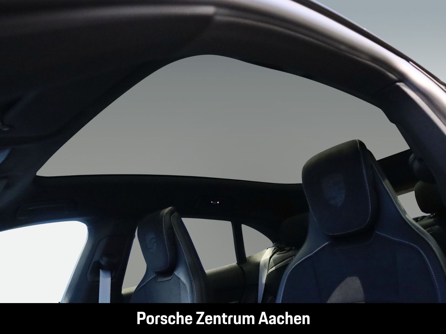 Porsche Taycan 4 Cross Turismo Surround-View LED-Matrix