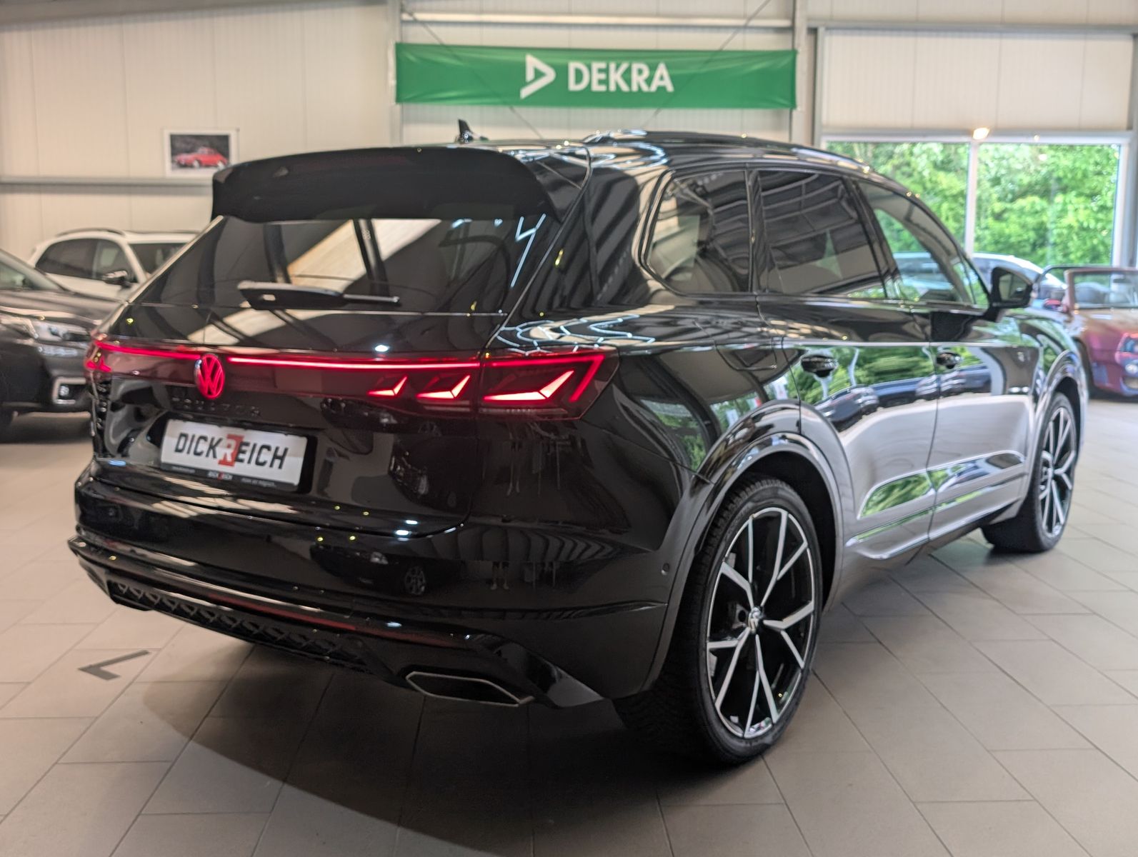 Volkswagen Touareg 3.0TDI 4M R-Line VOLL Black 22" UPE 114T