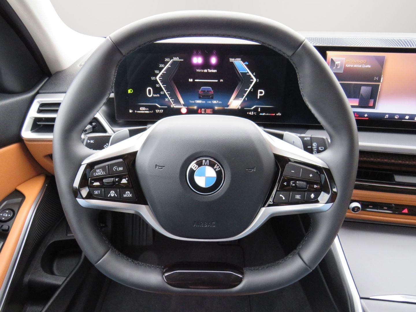 BMW 320 d Touring Park-Assistent Navi Digitales Cock