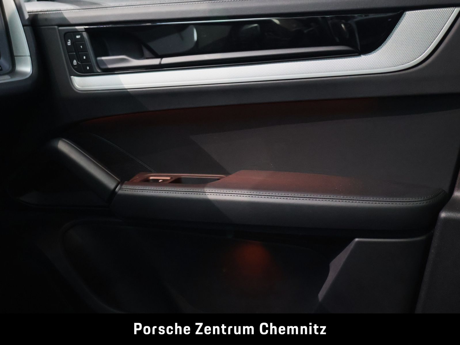 Porsche Cayenne E-Hybrid Sportabgas;Luft;BOSE;AHZV