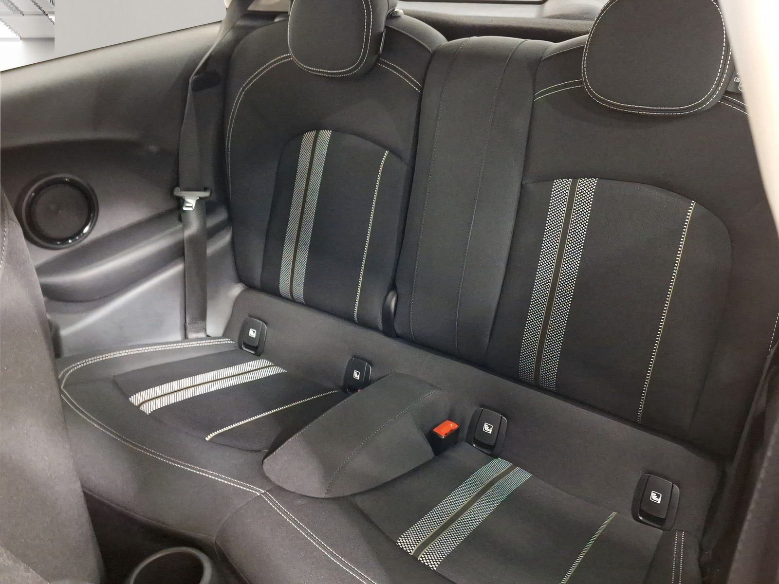 MINI Cooper SE - Samsaru's Car Outlet