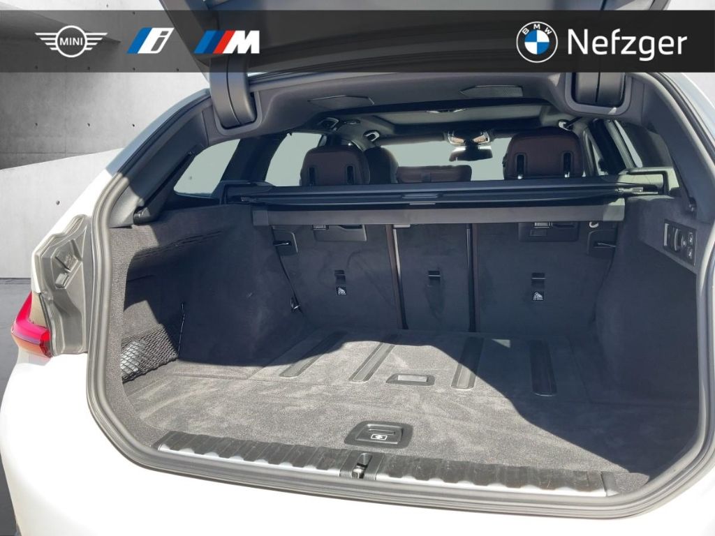 BMW 330 i xDrive Tour. M Sport HUD Pano H/K HiFi AHK