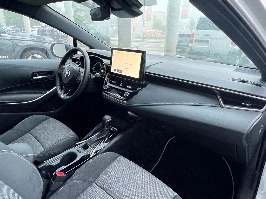 Toyota Corolla TS 1.8 Hybrid Teamplayer Technikpaket