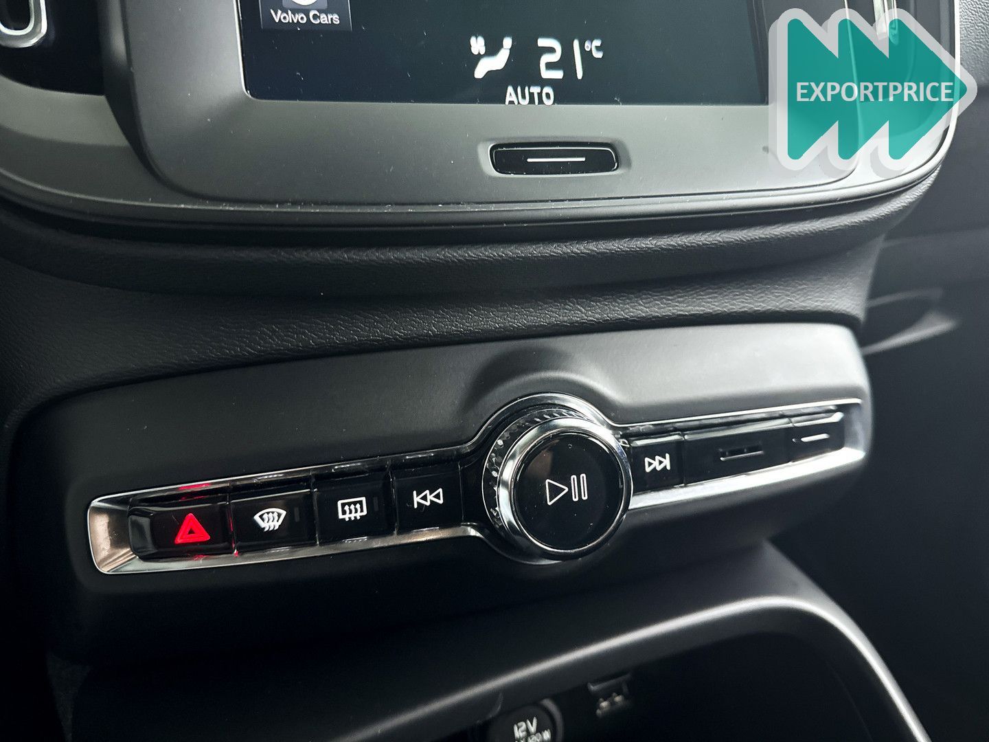 Volvo XC40 T2 Momentum Core | Parkeercamera | Tempomat