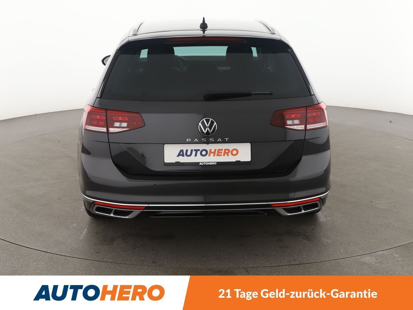 Volkswagen Passat 2.0 TDI Elegance Aut. - Samsaru's Car Outlet