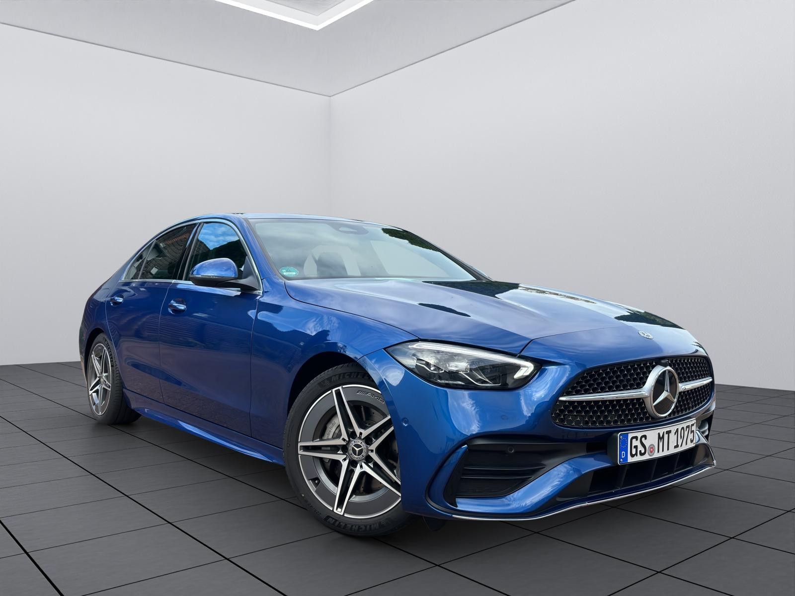 Mercedes-Benz C 200 4MATIC AMG Line - Samsaru's Car Outlet