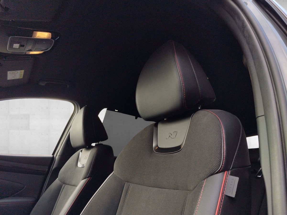 Hyundai TUCSON 1.6 T-GDi PHEV N-Line - Samsaru's Car Outlet