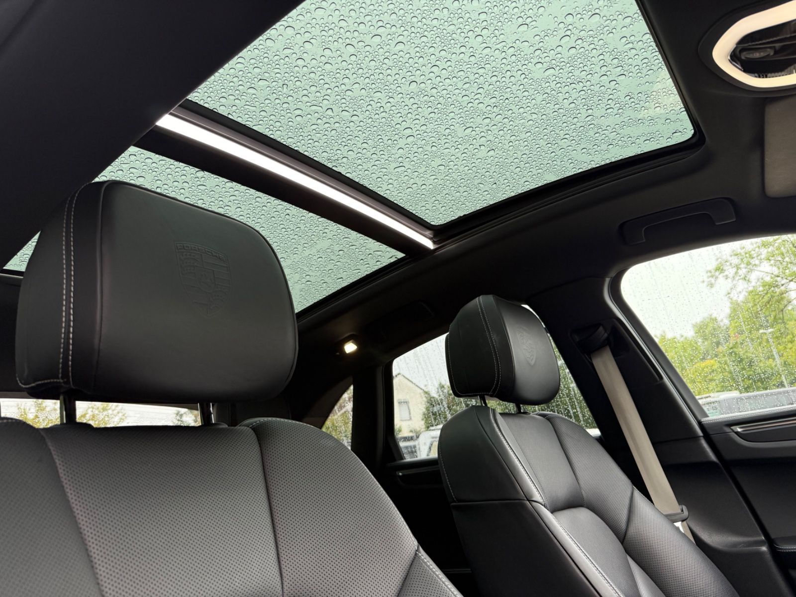 Porsche Macan TOP AUSSTATTUNG nur 28 TKM NP 93593,--