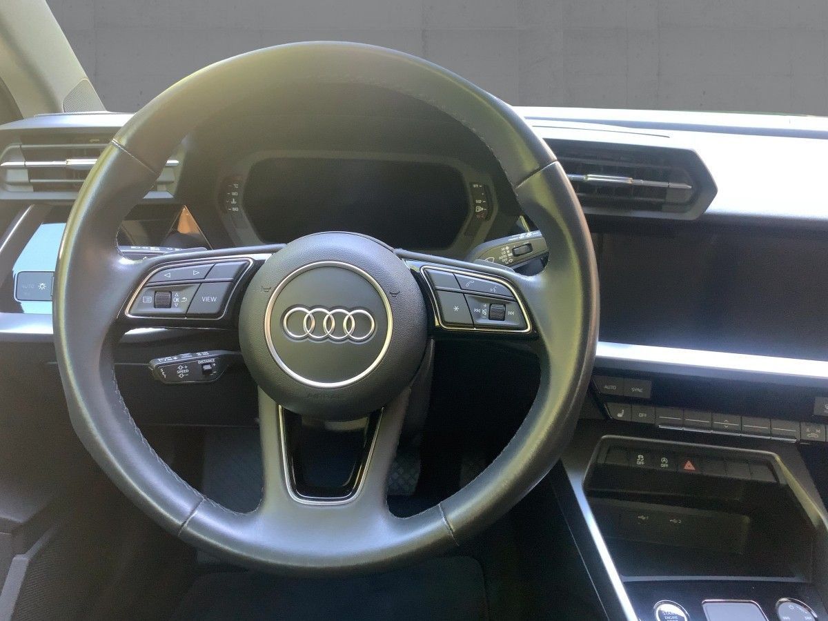 Audi A3 Sportback 30 TDI S-TR LED+NAVI+AHK+STDHZG+ACC