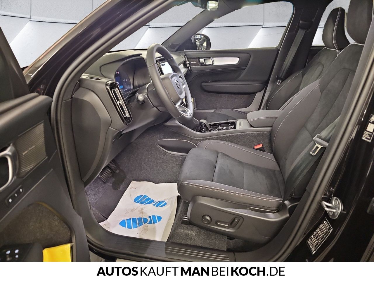 Volvo XC40 Black Edition B4 Mild-Hybrid Benzin Ultra