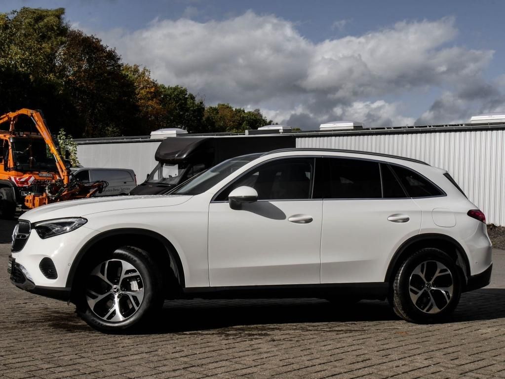 Mercedes-Benz GLC 300 e 4M Avantgarde/Pano/AHK/Distr/Memo/18''