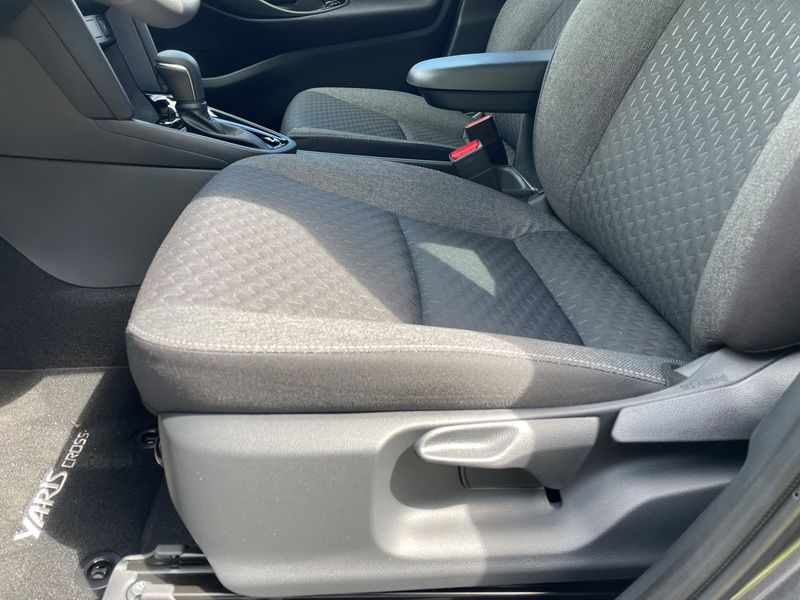 Toyota Yaris Cross 1.5 Hybrid Teamplayer *2xPDC*BLIS*LH