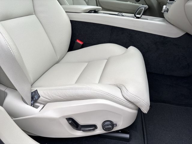 Volvo XC60 Inscription T6 AWD 19''LM Pano eStandhz AHK