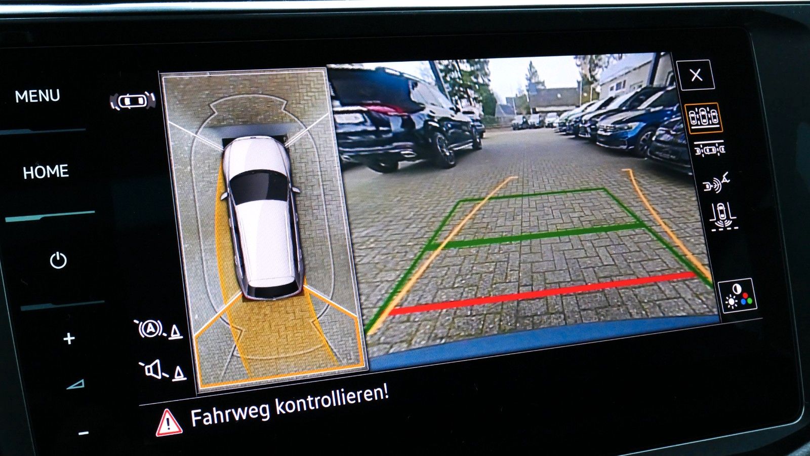 Volkswagen Tiguan R-LINE BLACK Pano 360° HuD Assist+ AHK 20