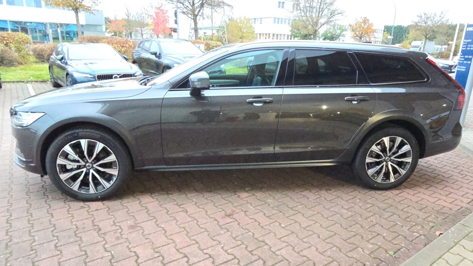 Volvo V90 Cross Country B4 D AWD Plus Auto