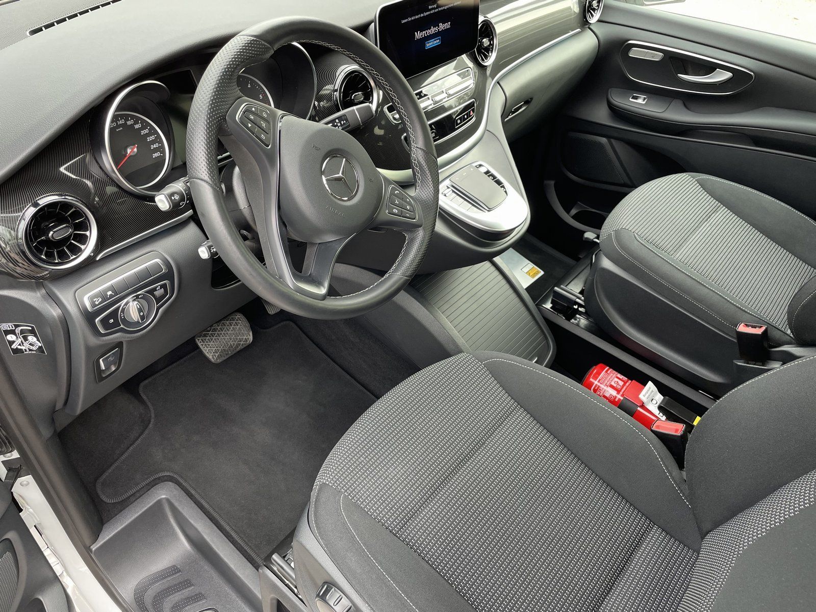 Mercedes-Benz V 220 d 4MATIC ED - Samsaru's Car Outlet