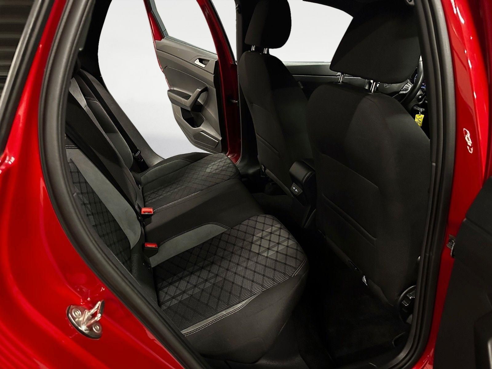Volkswagen Taigo 1.5 TSI DSG R-Line - Samsaru's Car Outlet