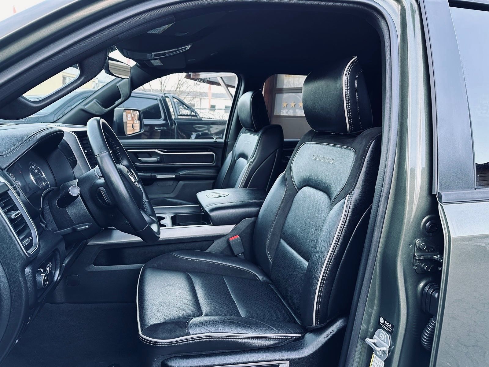 Dodge LARAMIE*5.7*LPG*AHK*NAVI*PDC*RAMBOX*GARANTIE*